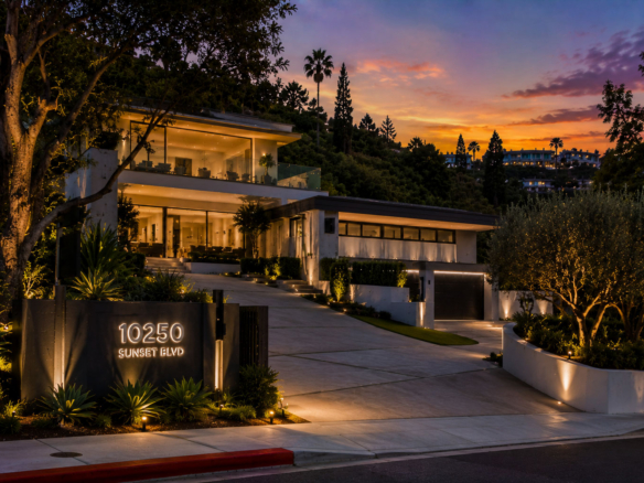10250 Sunset Blvd, Los Angeles, CA – Castell Blau