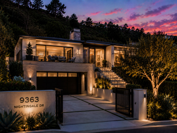 9363 Nightingale Dr, Los Angeles, CA – Castell Blau