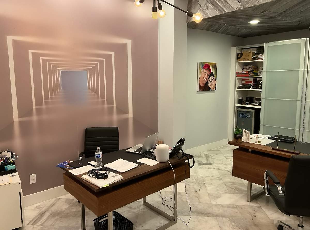 224 A Office – Castell Blau