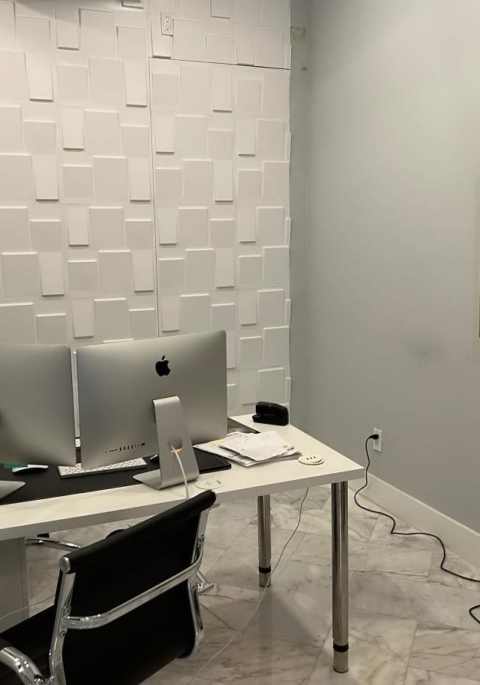 224 B Office – Castell Blau