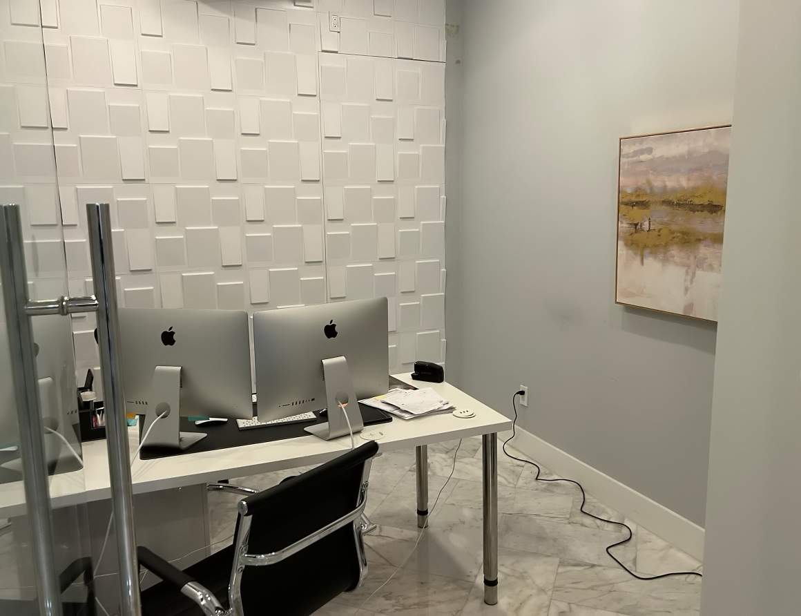 224 B Office – Castell Blau
