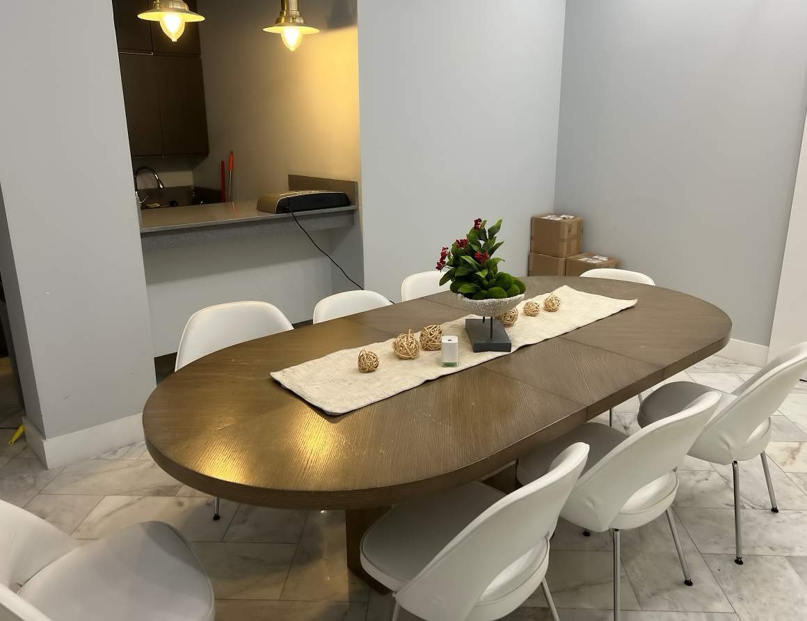 224 B Office – Castell Blau