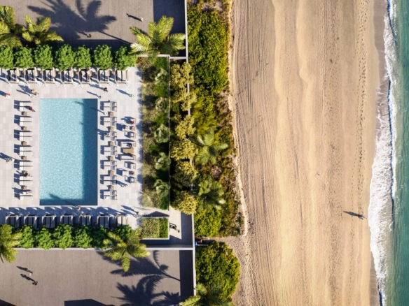 2000Ocean Pool Beach Aerial – Castell Blau