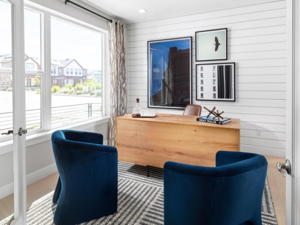 Alora Lake Nona Home Office – Castell Blau
