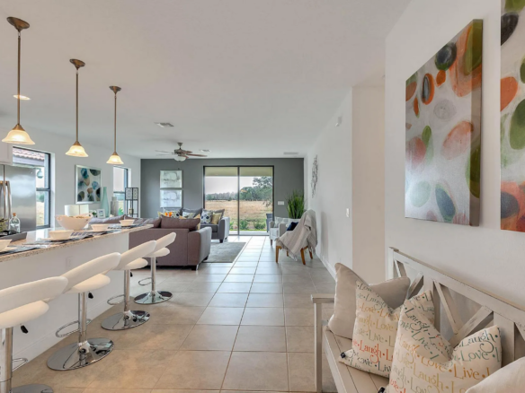 Eagles Landing Great Room – Castell Blau