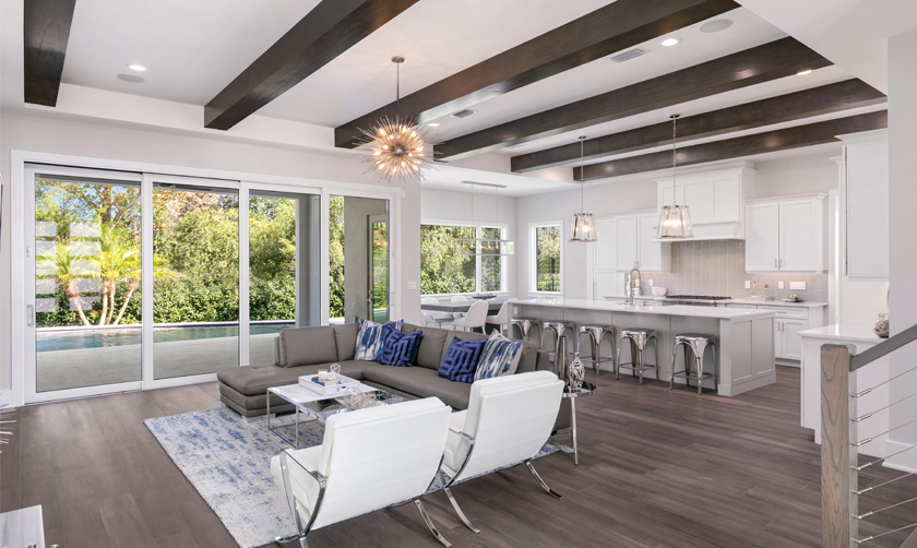 Lake Sheen Sound Great Room – Castell Blau