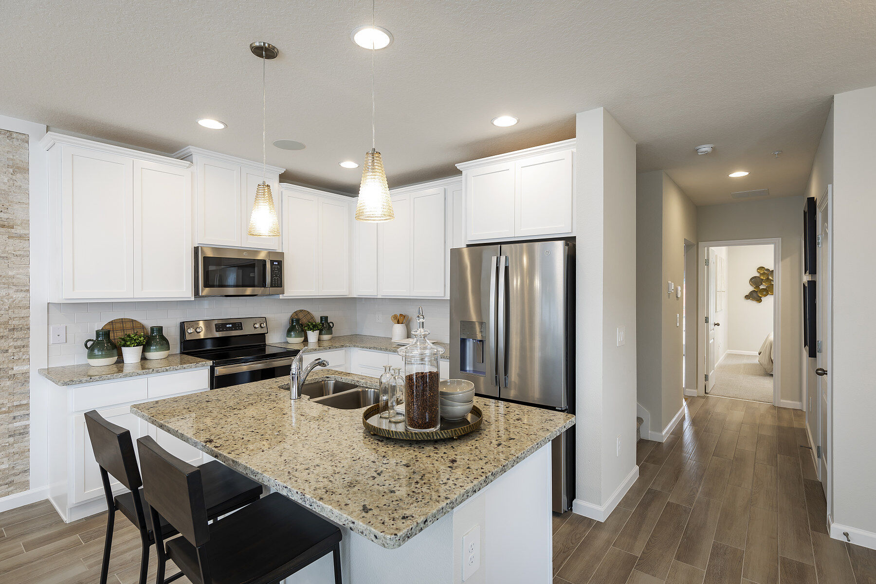 Reeves Place Kitchen – Castell Blau